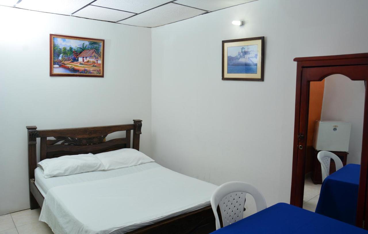 Hotel Andalucia Inn Санта-Марта Экстерьер фото