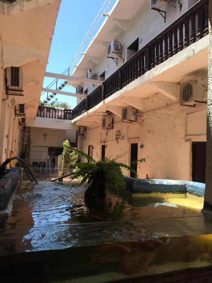 Hotel Andalucia Inn Санта-Марта Экстерьер фото